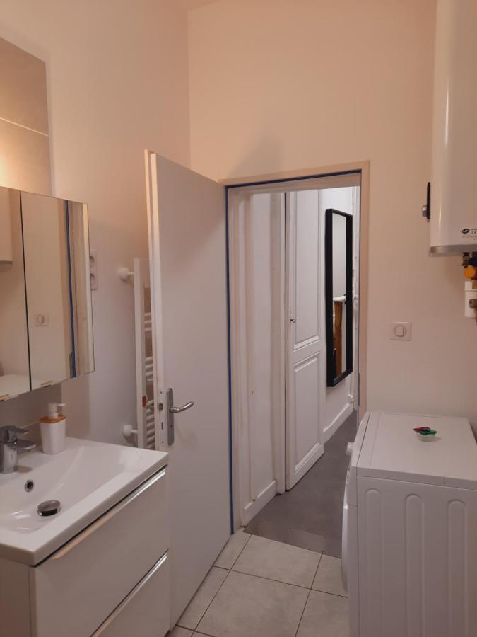 Grand T1 Au Calme - Dijon Centre Apartment Bagian luar foto